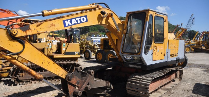 Excavator Kato hd 400 used