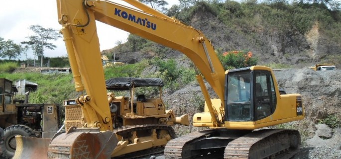 Komatsu PC200 Hydraulikbagger Bagger Kettenbagger Raupenbagger gebrauchte Baumaschinen Bagger Planierraupe excavator