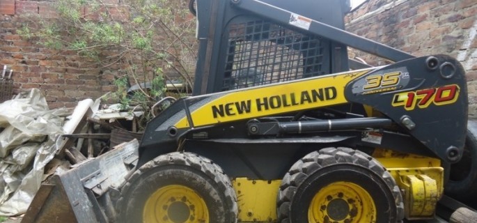 New Holland Kompaktlader L170 Lader Baumaschinen gebraucht Bilder Skid Steere Loader