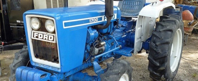 Ford 1700 Traktor gebraucht restoriert Landmaschinen Oldtimer Schlepper Zugmaschine Bulldog Tractor Ford Baumaschinen gebraucht Bilder